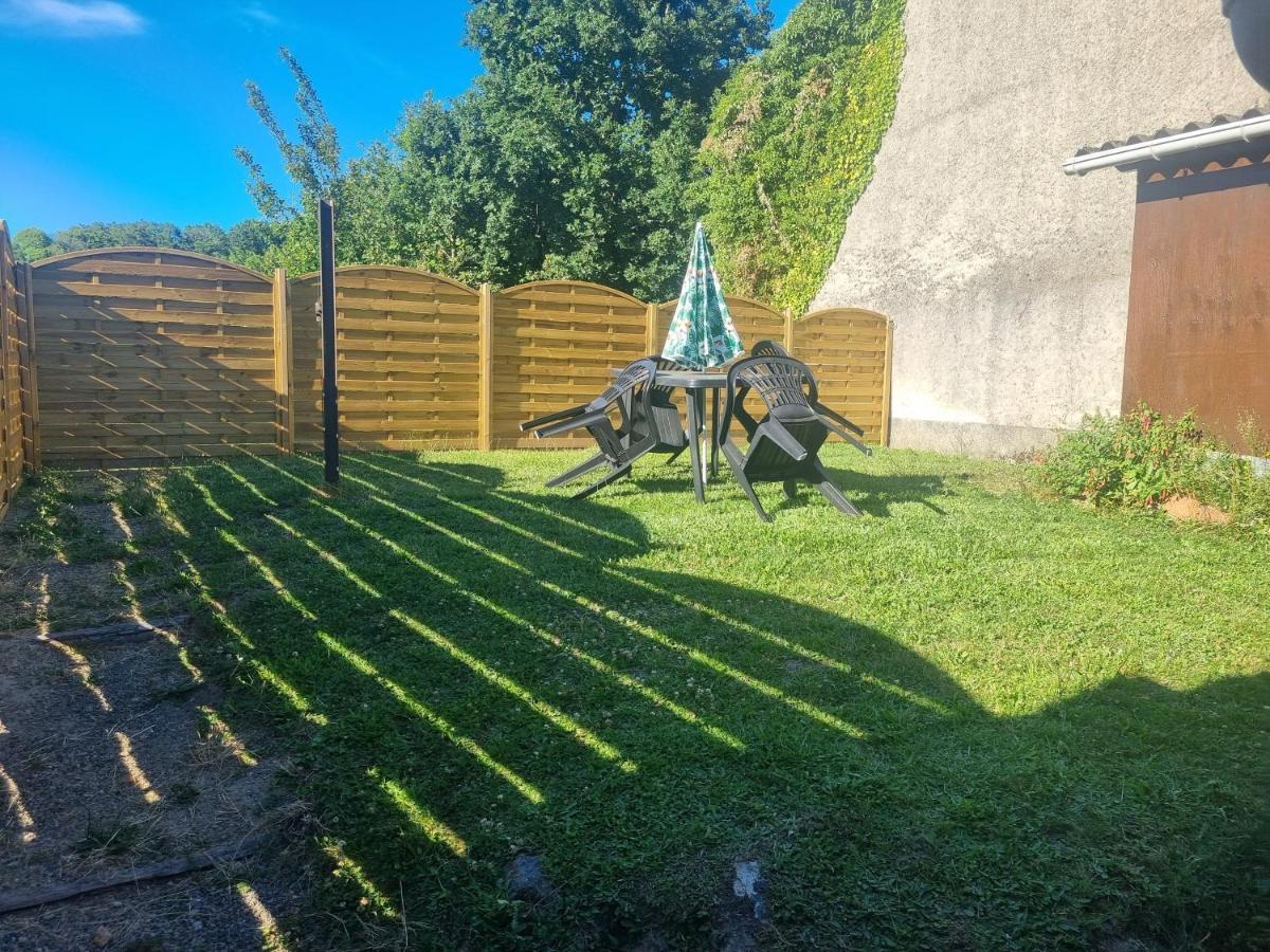 Petite Maison Cocooning Brigueuil Luaran gambar